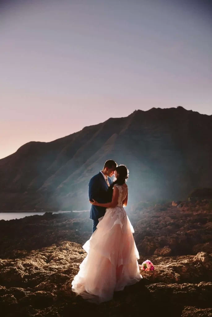 Hawaii wedding photographer beach sunset oahu